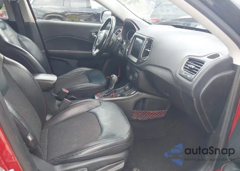 2019 Jeep Compass Trailhawk 4X4 z USA, uszkodzony, nr VIN 3C4NJDDB9KT650148